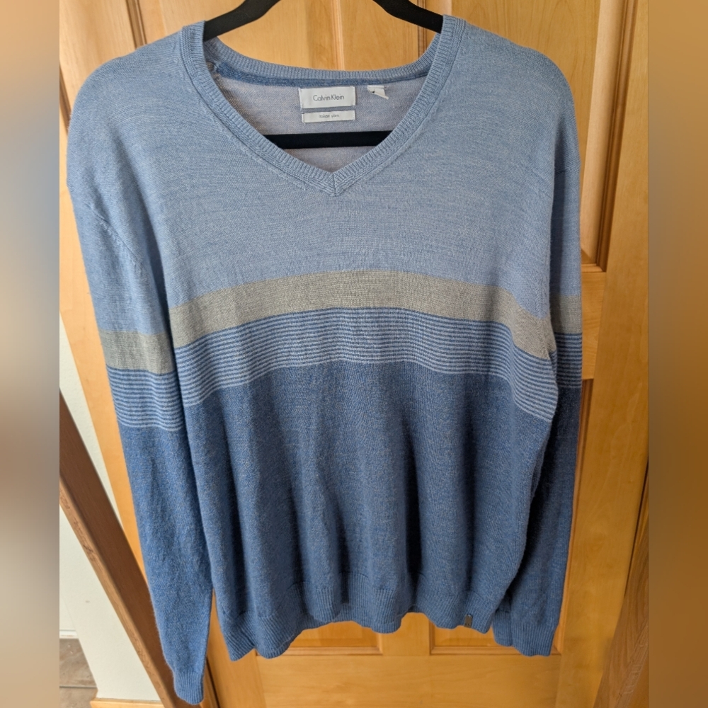 Calvin Klein Men's V-Neck Sweater in Blue and Gray